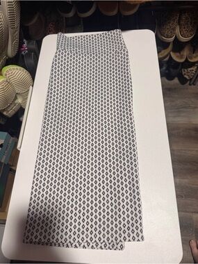 LuLaRoe Black and White Geometric Pencil Skirt